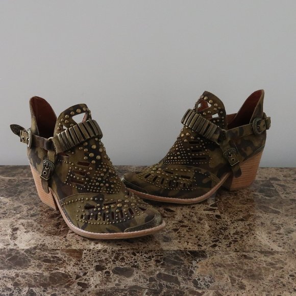 Jeffrey Campbell Shoes - Jeffrey Campbell Calhoun Leather Western Bootie 9